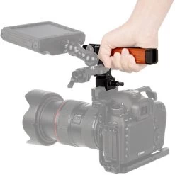 Niceyrig Quick Relase NATO Wooden Top Handle 11 Niceyrig Quick Relase NATO Wooden Top Handle -Pro Cam Shop 1583430341 IMG 1327608