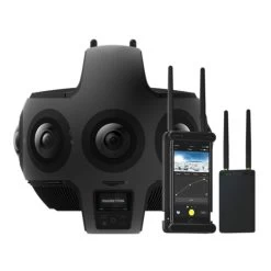 Insta360 Titan With Farsight Remote