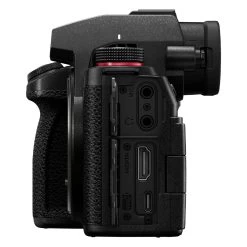 Panasonic LUMIX S5II + 20-60mm F/3.5-5.6 + 50mm F1.8 13 Panasonic LUMIX S5II + 20-60mm F/3.5-5.6 + 50mm F1.8 -Pro Cam Shop panasonic lumix s5 m2 body 3 jpg