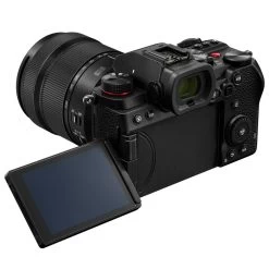 Panasonic LUMIX S5D Black + S 28-200mm F/4-7.1 -Pro Cam Shop panasonic lumix s5d body 28 200mm 5